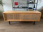 Karwei TV meubel Daaf webbing 55x140x40 cm hout/ Rattan, Huis en Inrichting, Kasten | Televisiemeubels, Ophalen, Gebruikt, 100 tot 150 cm