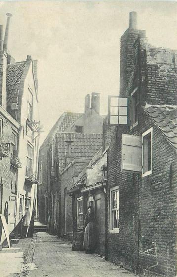 (701-066-029) Dordrecht Oud Straatje aan de Vest beschikbaar voor biedingen