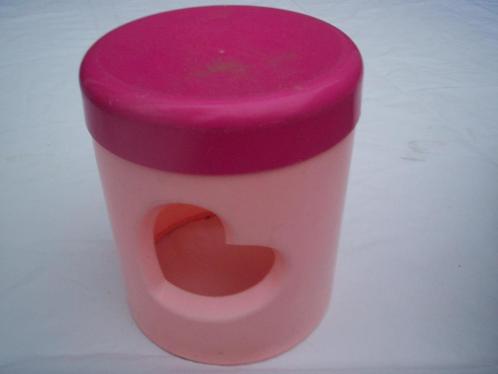 1× KINDERKRUK klein hard Plastic zalmrozerood Kinderstoeltje, Huis en Inrichting, Krukjes, Gebruikt, Ophalen of Verzenden
