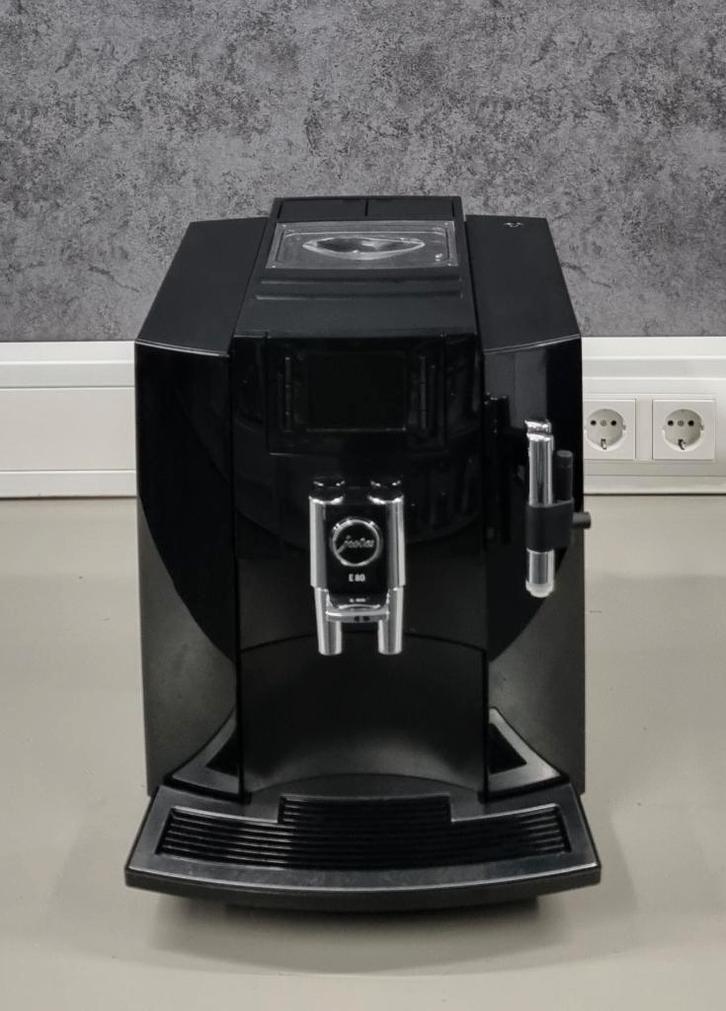 AANBIEDING Jura E80 OTC VAN €599 NU VOOR €525, Witgoed en Apparatuur, Koffiezetapparaten, Gebruikt, Gemalen koffie, Koffiebonen