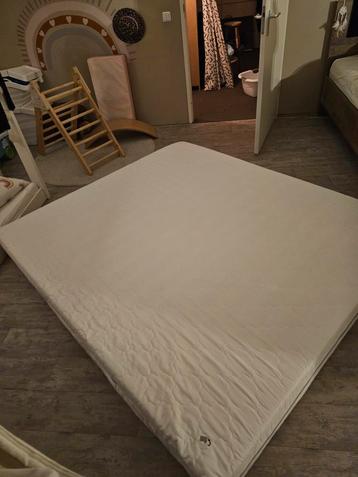 Matras 180x200 Pocketvering beschikbaar voor biedingen