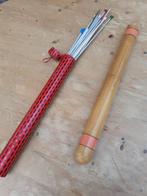 Houten en plastic breinaaldenkoker met breinaalden., Ophalen of Verzenden, Gebruikt, Breien