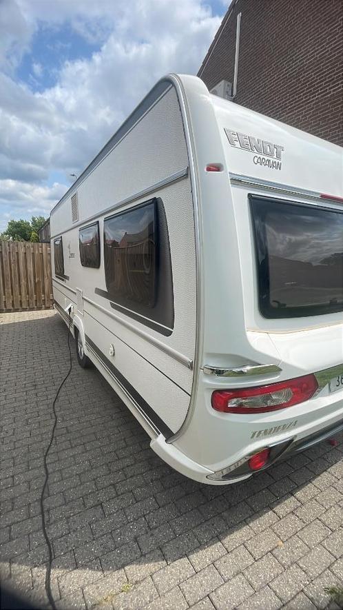 Te koop Fendt tendenza 515 SG bj 2018, Caravans en Kamperen, Caravans, Particulier, tot en met 4, 1500 - 2000 kg, Rondzit, Fendt