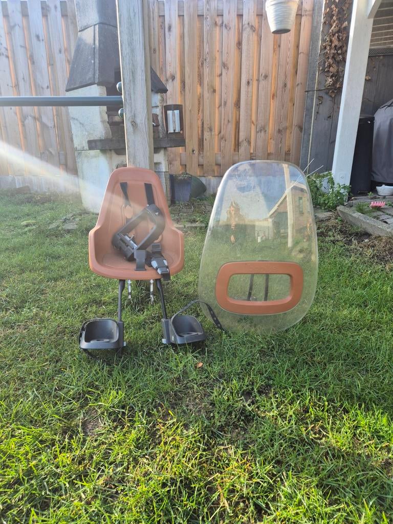 Bobbi baby fietsstoeltje  met windscherm, Ophalen of Verzenden, Zo goed als nieuw