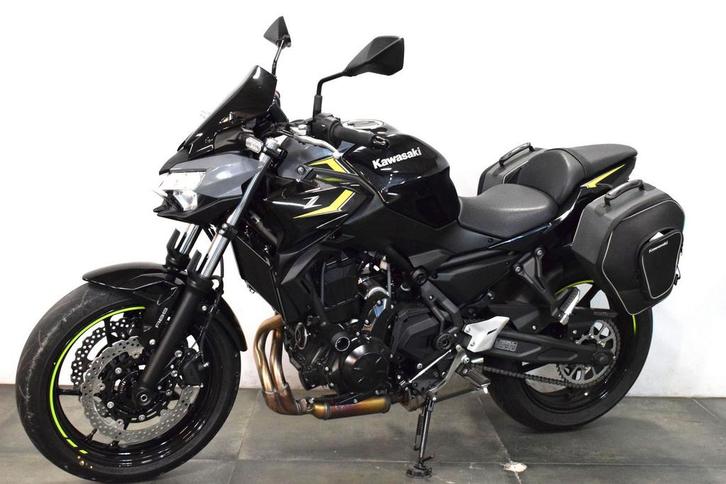 KAWASAKI Z650 bj 2024 ABS zijtassen, Motoren, Motoren | Kawasaki, Bedrijf, Naked bike, meer dan 35 kW, 2 cilinders, Motorrijbewijs A