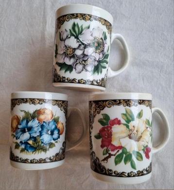 Jarolina Polen Poland vintage mokken roze kerstroos bloemen beschikbaar voor biedingen