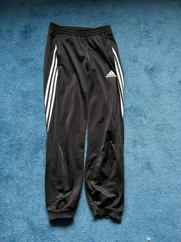 Trainingbroek adidas maat s beschikbaar voor biedingen