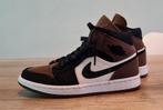 Nike Air Jordan 1 sneakers, Kleding | Dames, Schoenen, Groen, Nike, Ophalen of Verzenden, Zo goed als nieuw