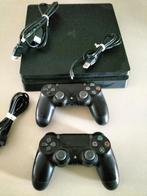 PlayStation 4 slim zwart 2 controllers, Spelcomputers en Games, Ophalen of Verzenden, Zo goed als nieuw, Met 2 controllers, Slim