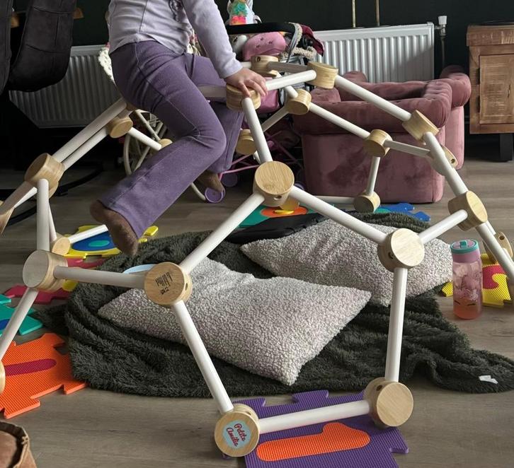 Petit Amelie Klimrek Iglo, Kinderen en Baby's, Speelgoed | Buiten | Speeltoestellen, Nieuw, Klimwand, Ophalen