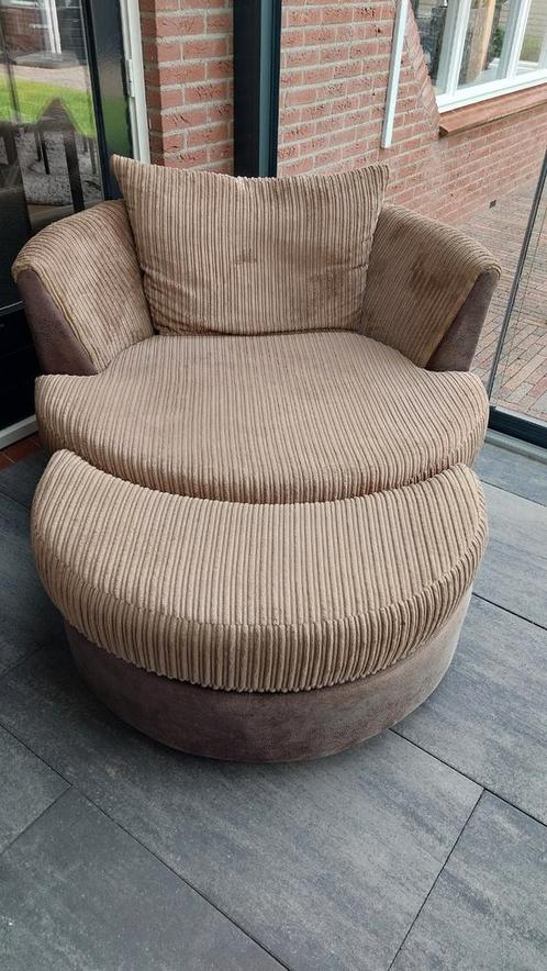 Grote ronde loungestoel (2 pers) met voetenbank, Huis en Inrichting, Banken | Sofa's en Chaises Longues, Gebruikt, Eenpersoons