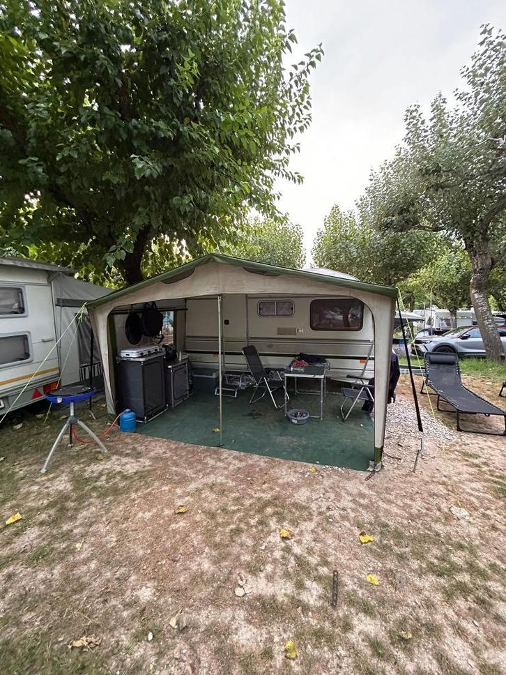 caravan chateau 380, Caravans en Kamperen, Caravans, Particulier, tot en met 3, 750 - 1000 kg, Standaardzit, Chateau, Dwarsbed
