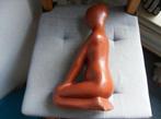 PICASSO "NAAR" TERRA COTTA KNIELENDE VROUW  VAAS, Antiek en Kunst, Ophalen of Verzenden