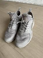 Nike huarache, Ophalen of Verzenden, Zo goed als nieuw, Grijs, Sneakers of Gympen