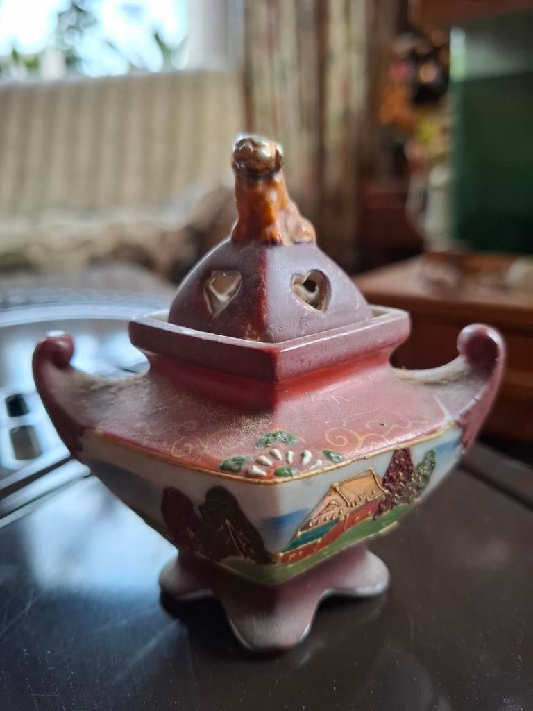 Oude wierookbrander met hond, Ophalen of Verzenden