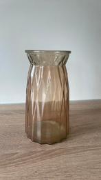 Smokey vaas - geribbeld glas, Huis en Inrichting, Woonaccessoires | Vazen, Overige kleuren, Ophalen of Verzenden, Minder dan 50 cm