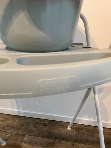 Babybadje, bébé-jou, Tummy Tub, bademmer met staander beschikbaar voor biedingen