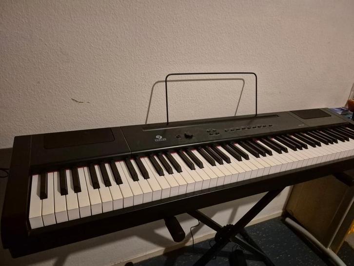 Fazley Piano FSP-500-BK & Devine Pro 1000 - Garantie!, Muziek en Instrumenten, Piano's, Zo goed als nieuw, Piano, Zwart, Digitaal