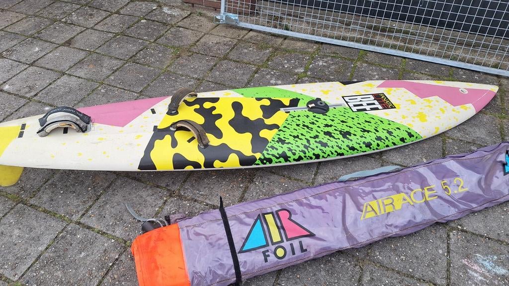 Windsurfplank Fanatic Bee - Klassieker!, Ophalen, Gebruikt, Met draagtas, Minder dan 250 cm