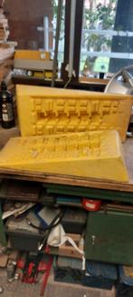 Twee oprijbokken., Ophalen of Verzenden, Gebruikt