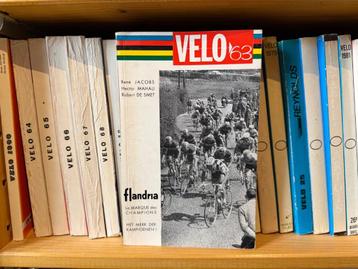 Velo Wielerjaarboeken van 1963 tot 2004 beschikbaar voor biedingen