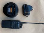 Motorola DP1400 UHF portofoon met alle extra opties, Telecommunicatie, Ophalen of Verzenden, Zo goed als nieuw