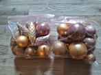Plastic rosé en gouden kerstballen, Diversen, Kerst, Ophalen, Zo goed als nieuw