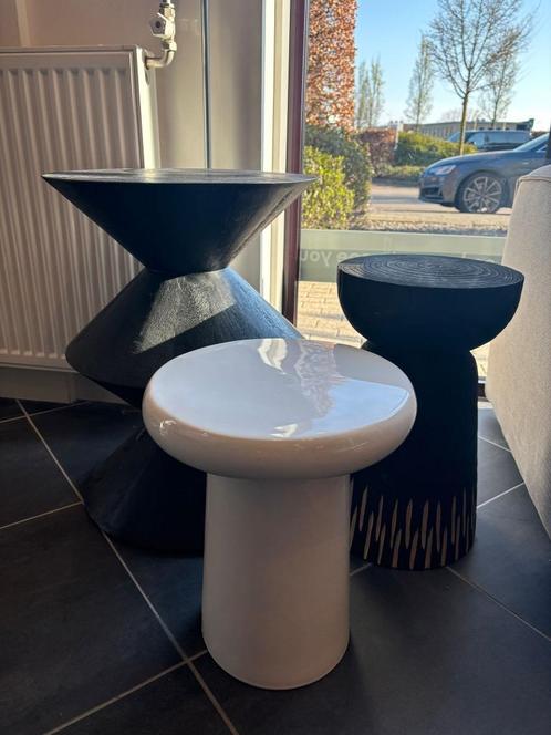Showmodel By-Boo Bijzettafel Glaze wit, Huis en Inrichting, Tafels | Bijzettafels, Zo goed als nieuw, Rond, Minder dan 45 cm, Minder dan 55 cm