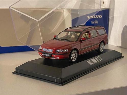Volvo V70 Minichamps Rood 1:43, Hobby en Vrije tijd, Modelauto's | 1:43, Ophalen of Verzenden