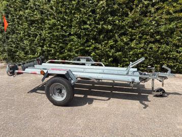 Motor & scooter aanhanger ( ideaal voor achter de camper! ) beschikbaar voor biedingen