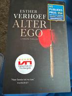 Alter Ego - Esther Verhoef - Thriller, Ophalen of Verzenden, Zo goed als nieuw, Nederland