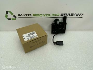 Motorkapslot NIEUW ORIG Skoda Seat Bentley Audi 8S0823509B beschikbaar voor biedingen