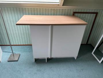 Ikea KNOXHULT kastje