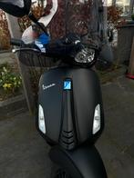 Vespa Sprint Notte Mat Zwart, Fietsen en Brommers, Scooters | Vespa, Ophalen, Gebruikt, Maximaal 45 km/u