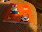 Dick Bruna - nijntje sinterklaas omdraaiboek, Boeken, Ophalen of Verzenden, Zo goed als nieuw, Dick Bruna