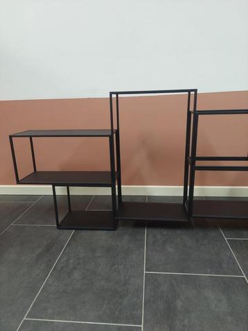 Wandrek metaal beschikbaar voor biedingen