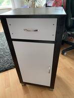 Moderne badkamerkast, Huis en Inrichting, Badkamer | Badkamermeubels, Ophalen, (Half)hoge kast, Minder dan 50 cm, Zo goed als nieuw