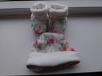 EMC Newborn babymutsje en slofjes 0-1 maand NIEUW, Maat 62, EMC, Nieuw, Ophalen of Verzenden