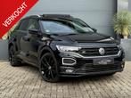 Volkswagen T-Roc 1.5 TSI R-line Pano Automaat ACC Trekhaak C, Stof, 4 cilinders, 150 pk, Zwart