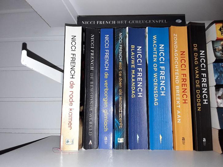 Nicci French Boekenpakket Met 9 Boeken, Boeken, Thrillers, Zo goed als nieuw, Europa overig, Ophalen of Verzenden
