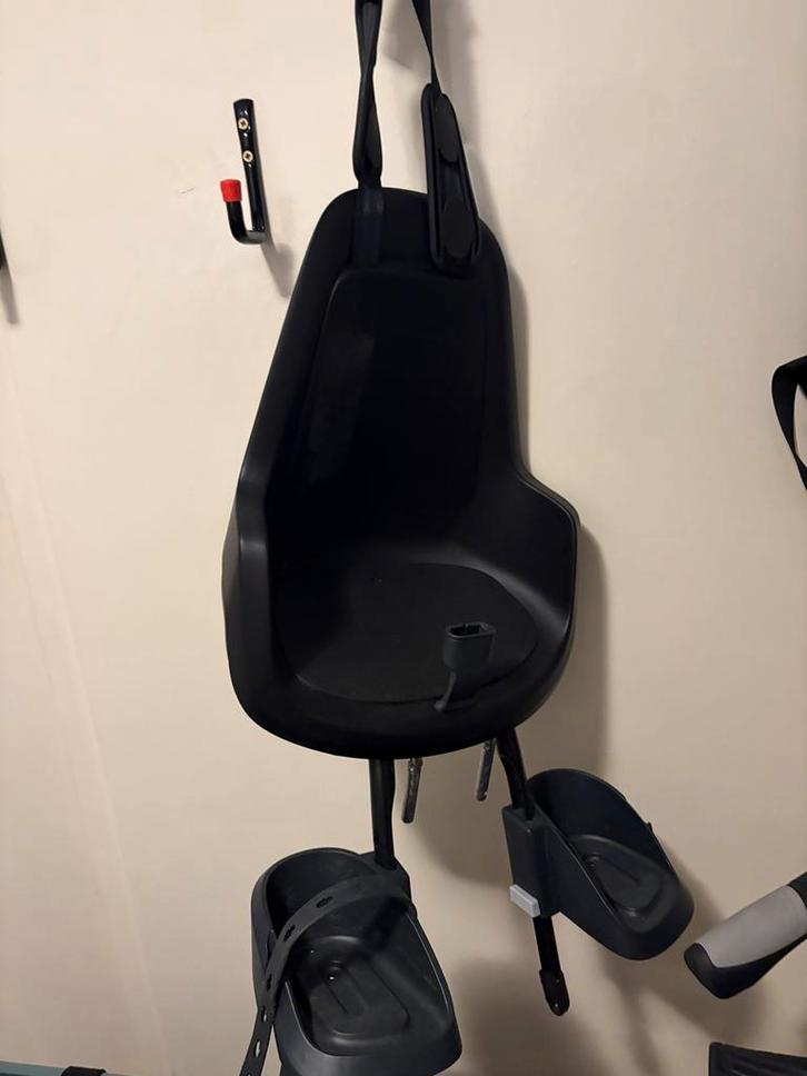 Bobike Fietsstoeltje - Zwart, Fietsen en Brommers, Fietsaccessoires | Fietsstoeltjes, Gebruikt, Voorzitje, 9 t/m 18 kg, Voetsteuntjes