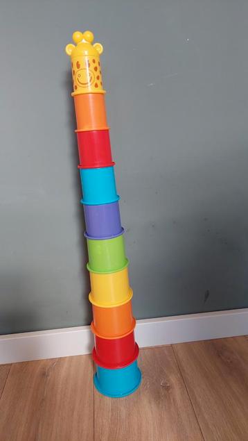 Stapeltoren Giraffe beschikbaar voor biedingen
