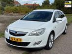 Opel Astra Sports Tourer 1.4 Turbo Cosmo ECC Audio-CD Navi L, Voorwielaandrijving, Navigatiesysteem, Gebruikt, Zwart