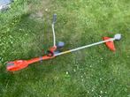Husqvarna bosmaaier met draad, Tuin en Terras, Bosmaaiers, Ophalen, Zo goed als nieuw, 10 tot 30 cm, Accu