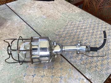 Industriële Scheepslamp Hanglamp aluminium. 52 cm lang beschikbaar voor biedingen