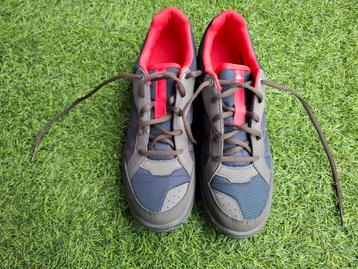 Wandelschoenen  beschikbaar voor biedingen