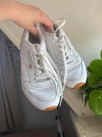 Reebok schoenen wit maat 38, Kleding | Dames, Ophalen of Verzenden, Gedragen, Wit, Sneakers of Gympen