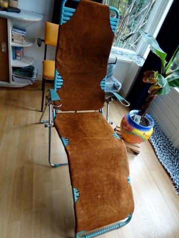 ligstoel, vintage blauw plastic en chroom, met suede mooier beschikbaar voor biedingen