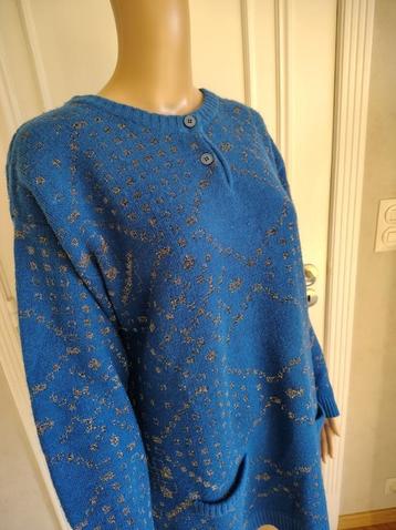 vintage blauwe trui  beschikbaar voor biedingen
