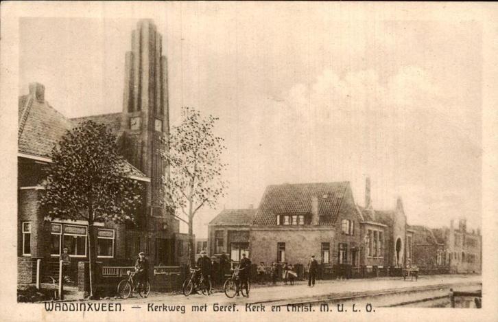 Waddinxveen - Kerkweg Geref Kerk Christ Mulo, Verzamelen, Ansichtkaarten | Nederland, Gelopen, Zuid-Holland, Voor 1920, Ophalen of Verzenden